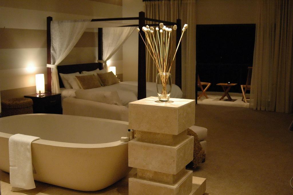 Lodge On The Lake And Wellness Spa وايلدرنيس الغرفة الصورة